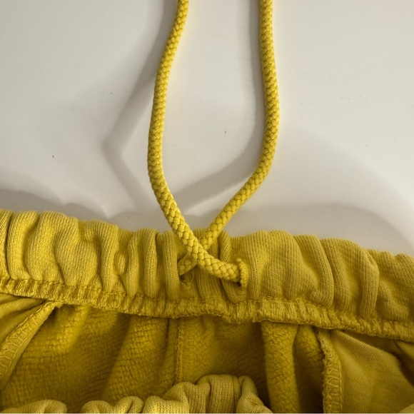 Madhappy - Earth Day Fleece Sweat Shorts Yellow - XS NWT - Picture 7 of 13